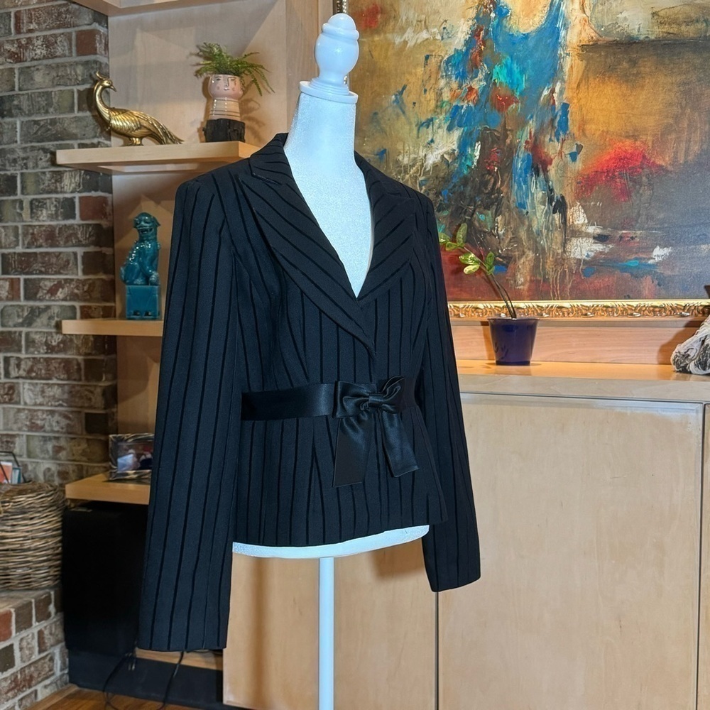 Harold’s Vintage Black Fitted Copped Jacket with Velvet Pinstripe - The Delia - Picture 2 of 10